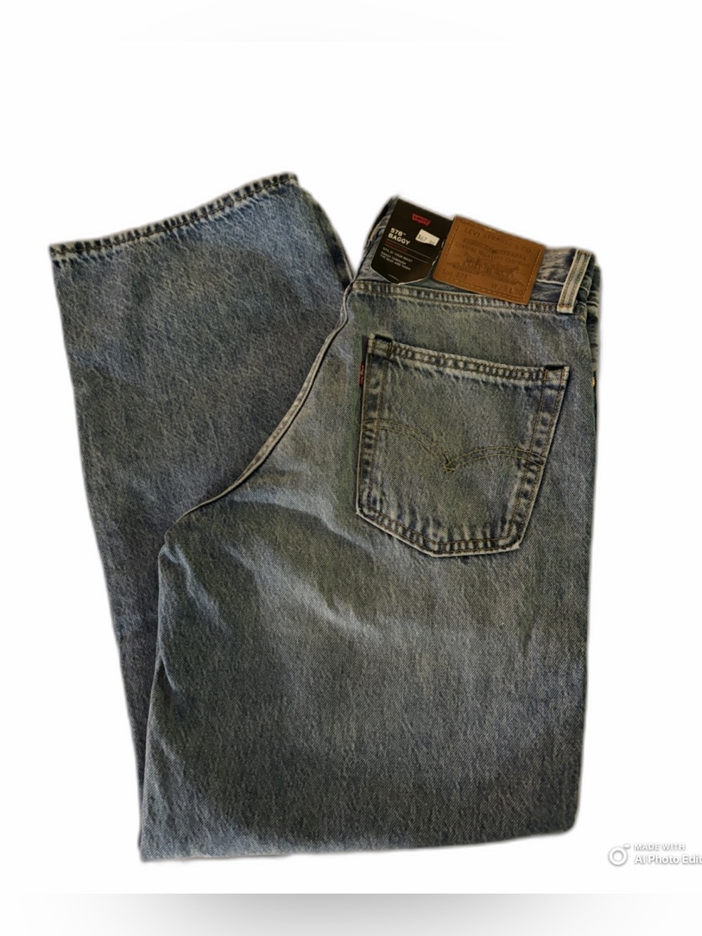 Levi's Baggy-Leg Denim Jeans in Faded Blue